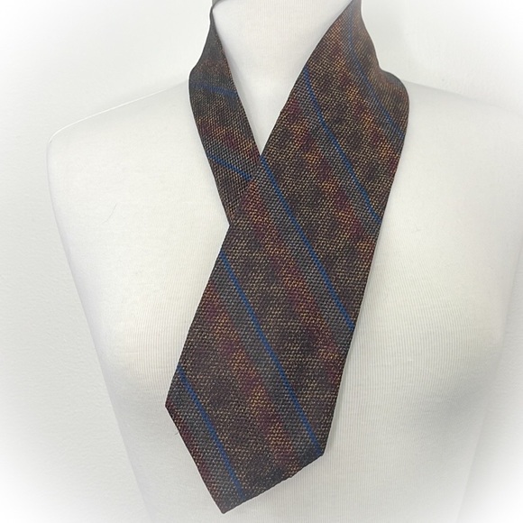 💕Very Handsome Multicolored Mens Silk Necktie💕 - Picture 6 of 12